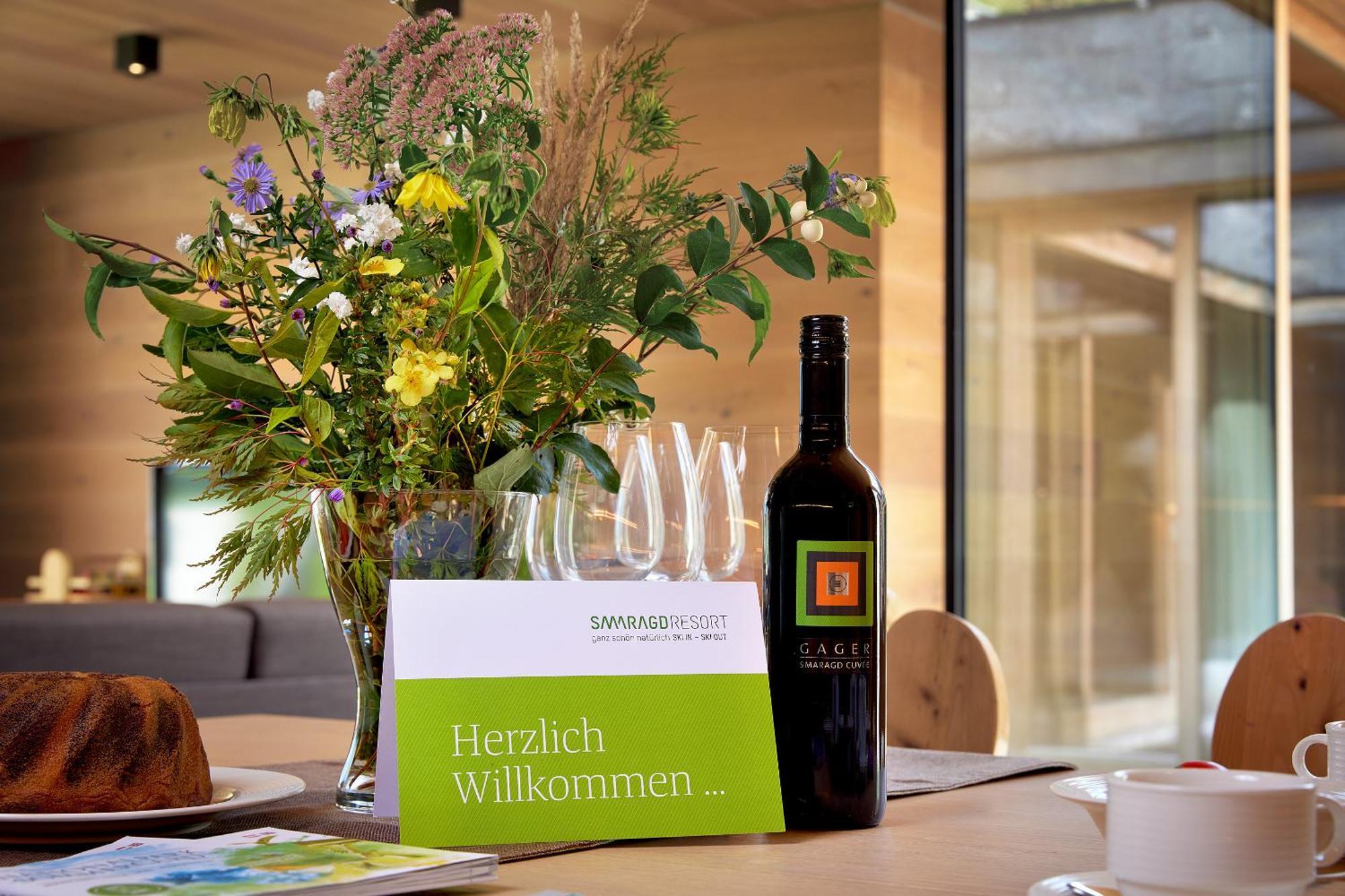 Smaragdresort Bramberg am Wildkogel Exteriör bild